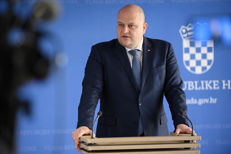 Vlada deregulira cijene naftnih derivata